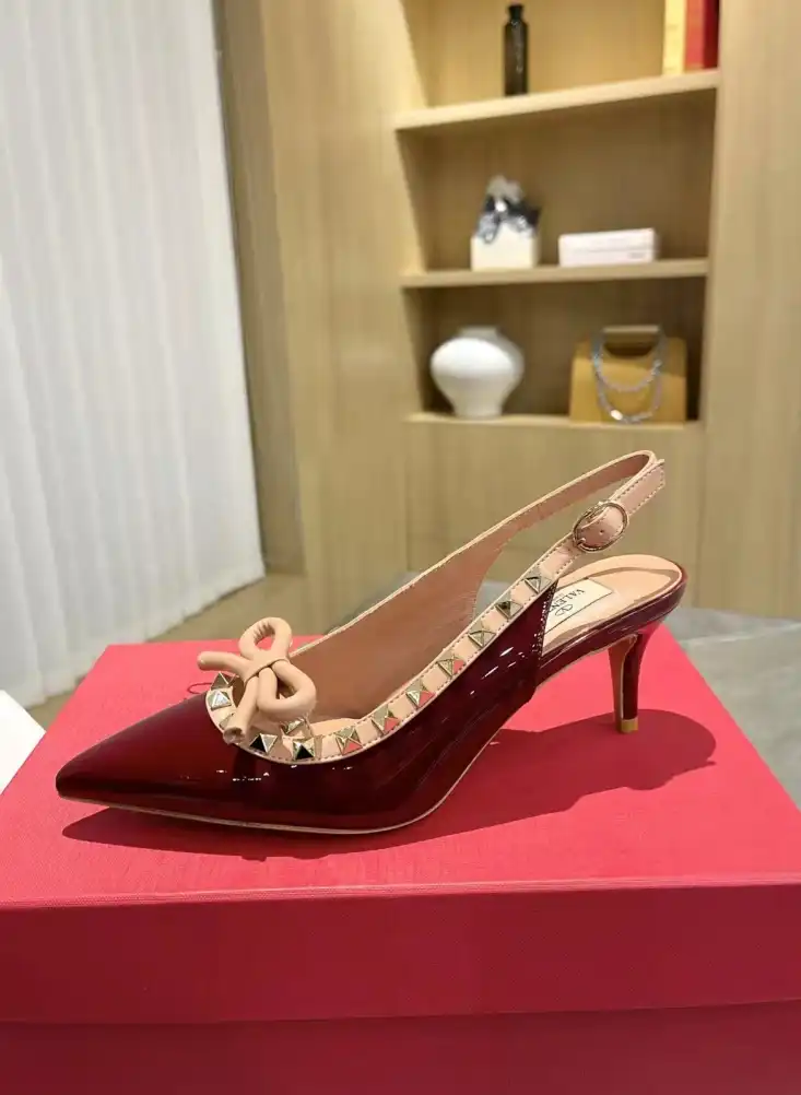 hype Valentino Sandals