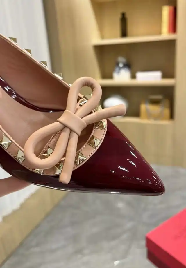 hype Valentino Sandals