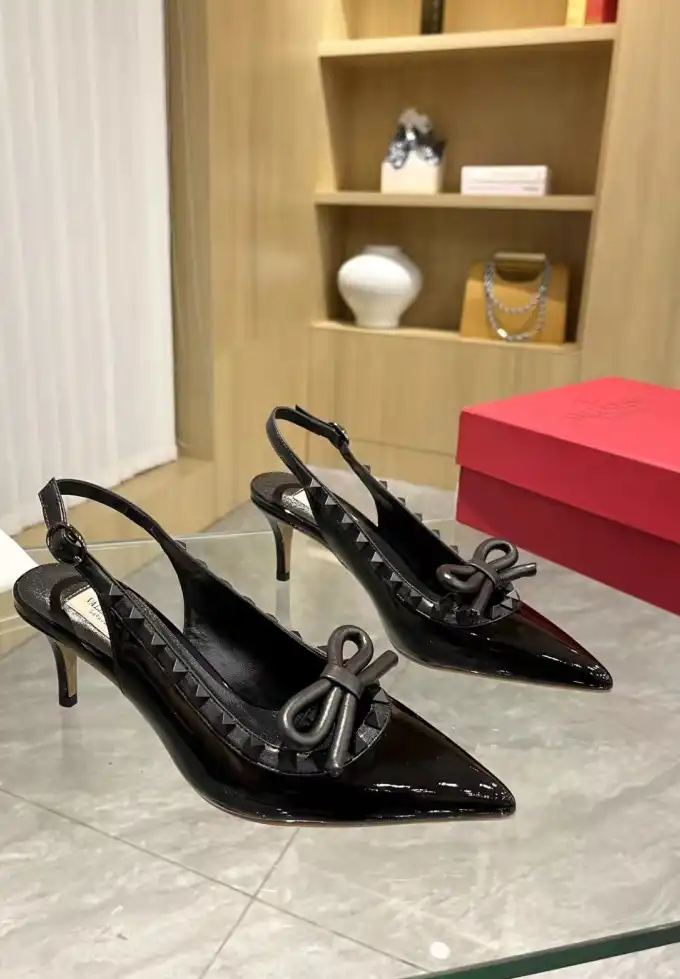 hype Valentino Sandals