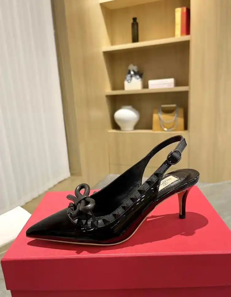 hype Valentino Sandals