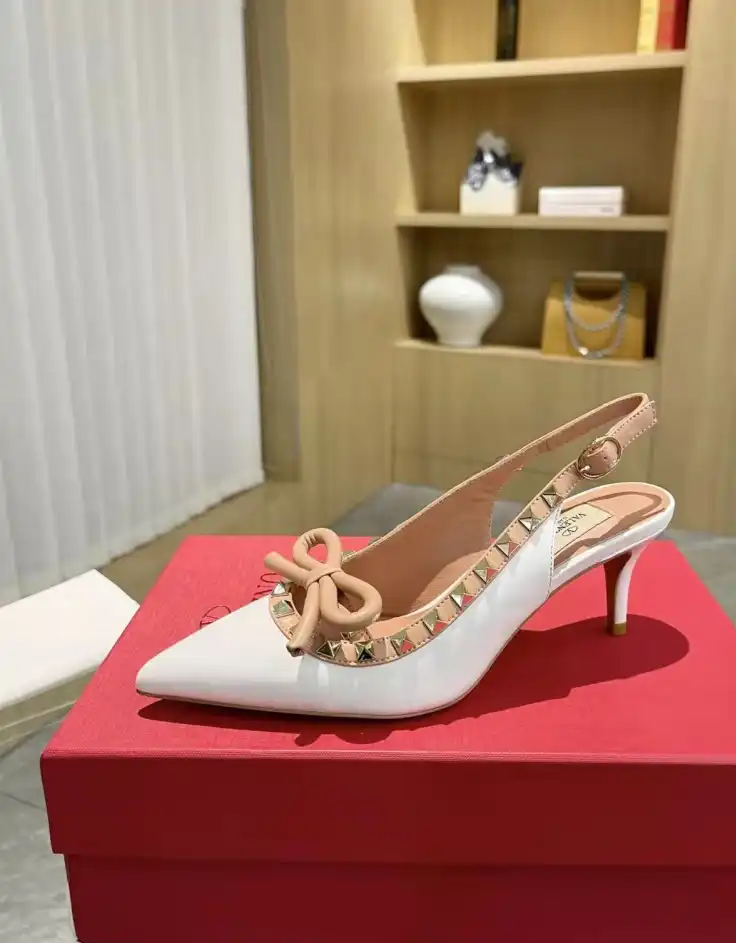 hype Valentino Sandals