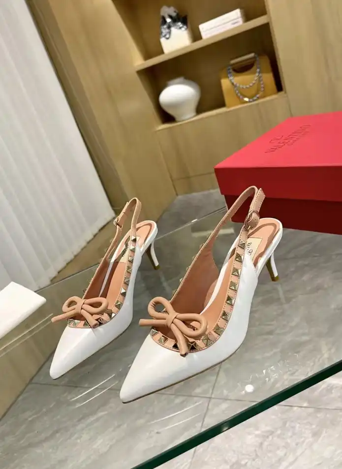 hype Valentino Sandals