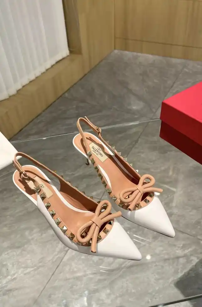 hype Valentino Sandals