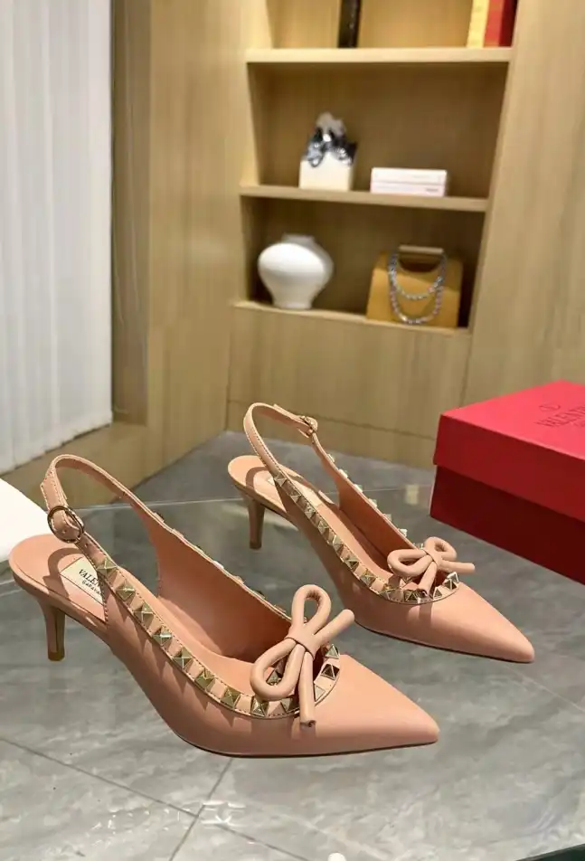 hype Valentino Sandals