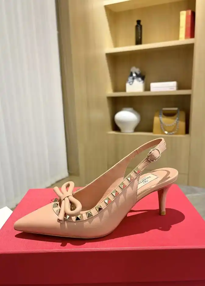 hype Valentino Sandals