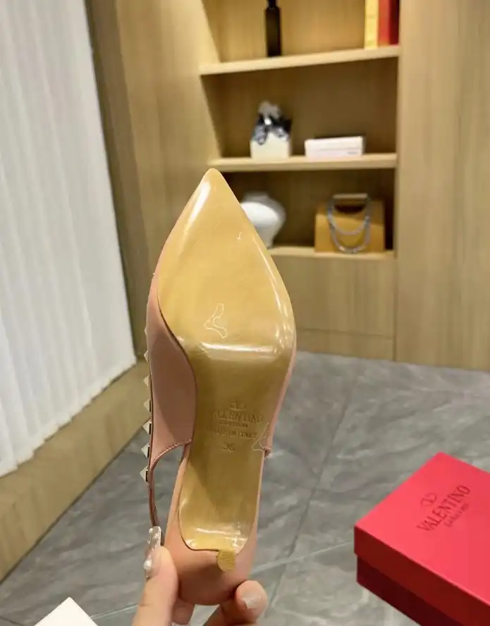 hype Valentino Sandals