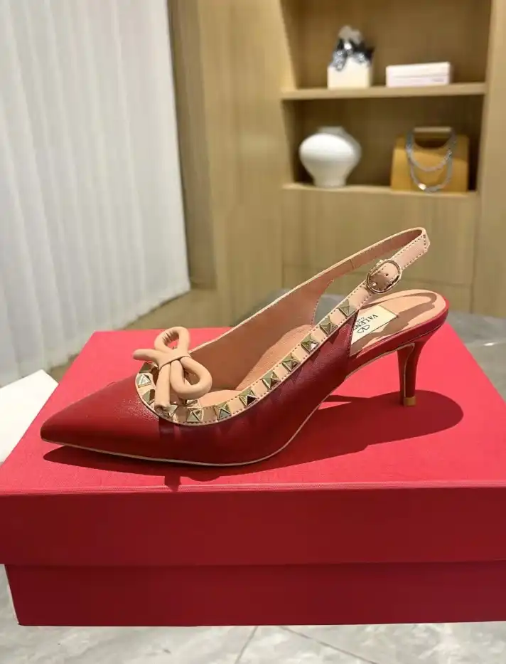 hype Valentino Sandals