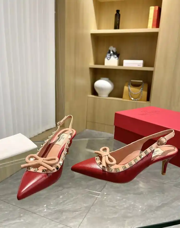 hype Valentino Sandals