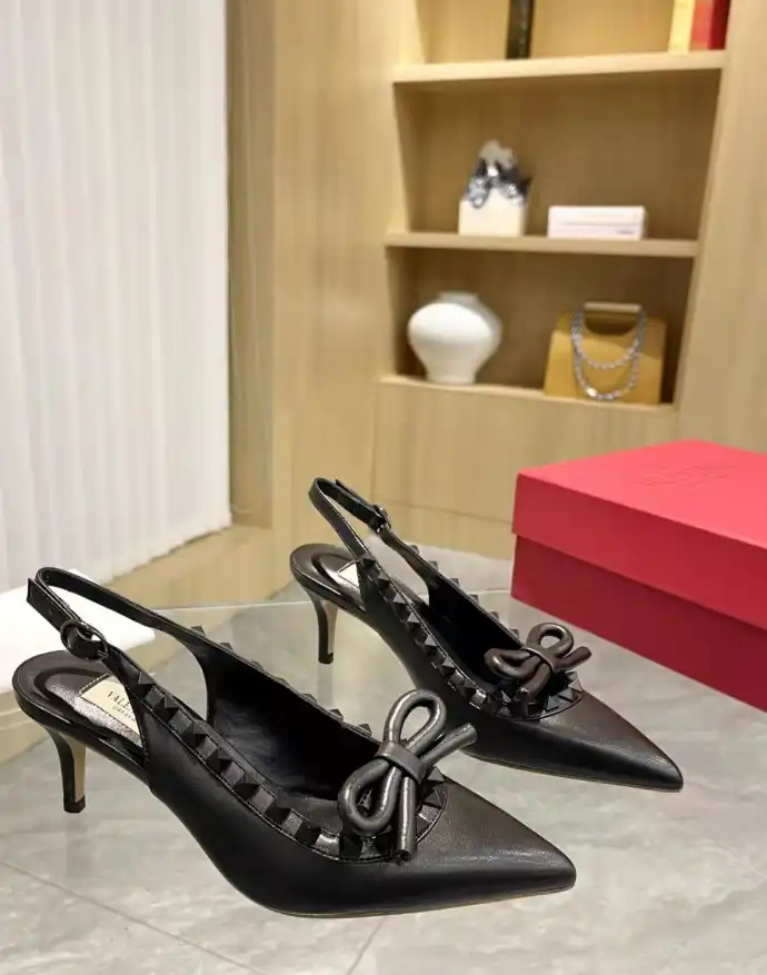 hype Valentino Sandals