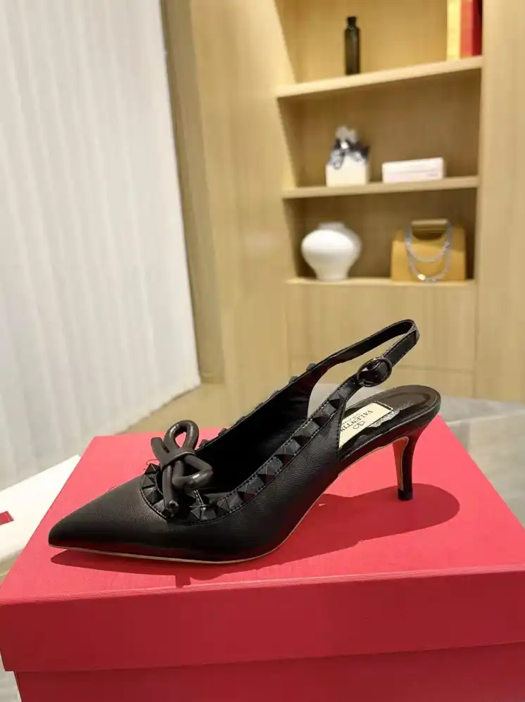 hype Valentino Sandals