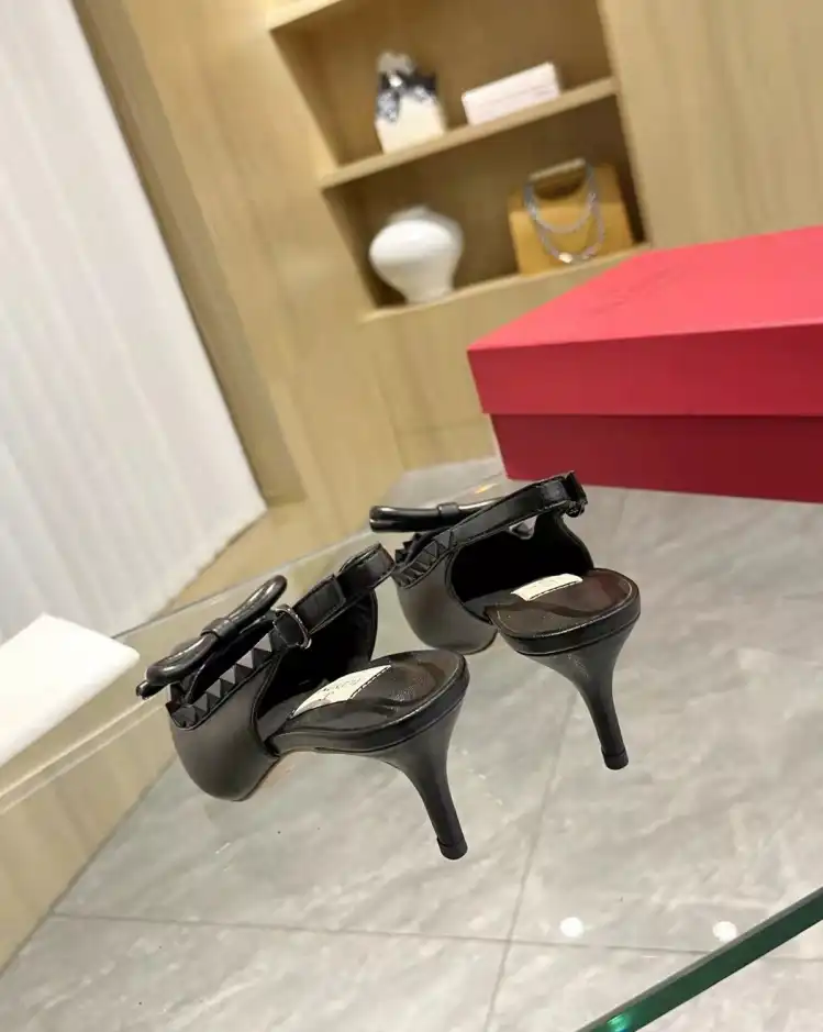 hype Valentino Sandals