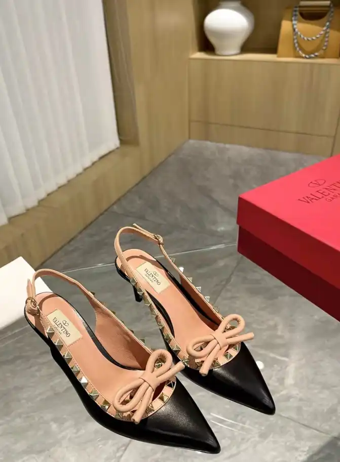 hype Valentino Sandals