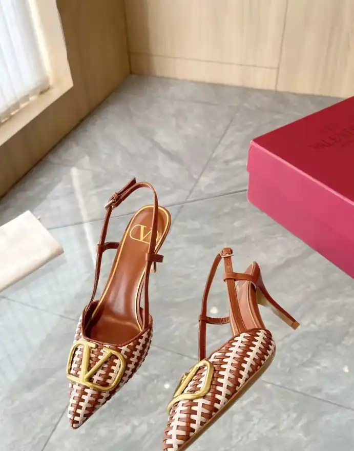 hype Valentino High Heels