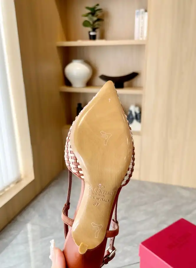 hype Valentino High Heels