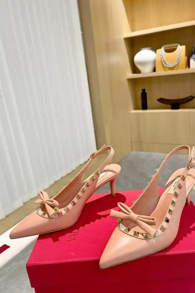 hype Valentino Sandals