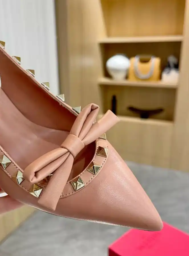 hype Valentino Sandals