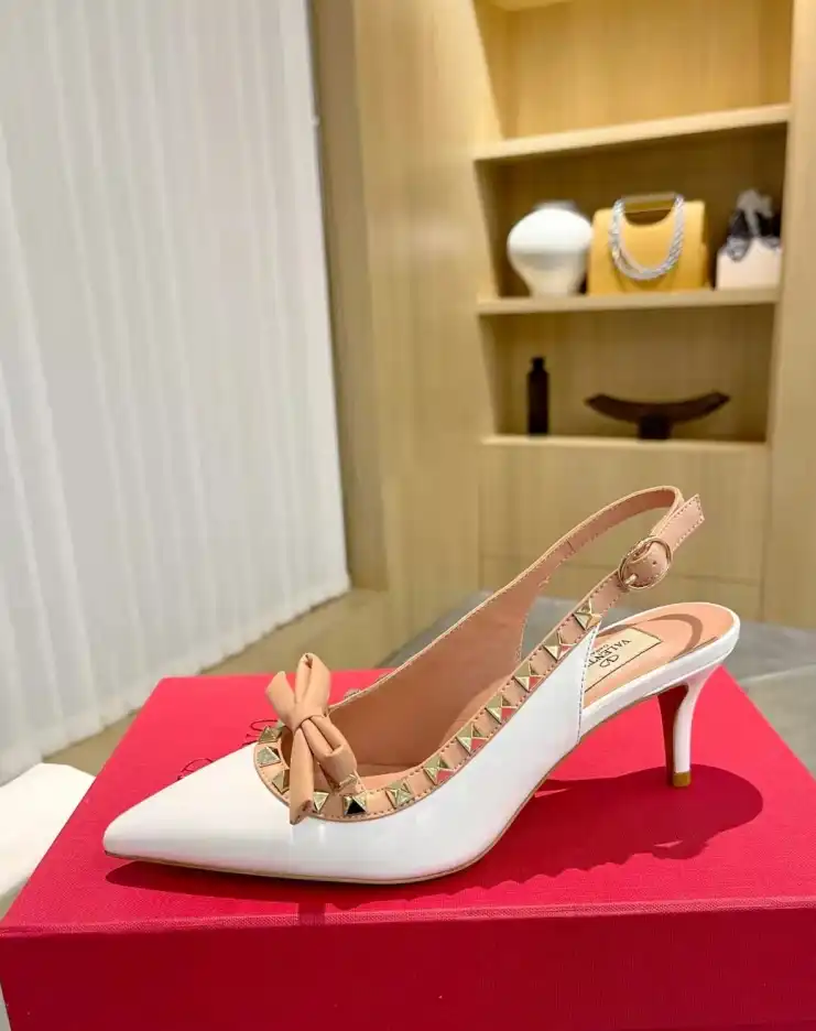 hype Valentino Sandals