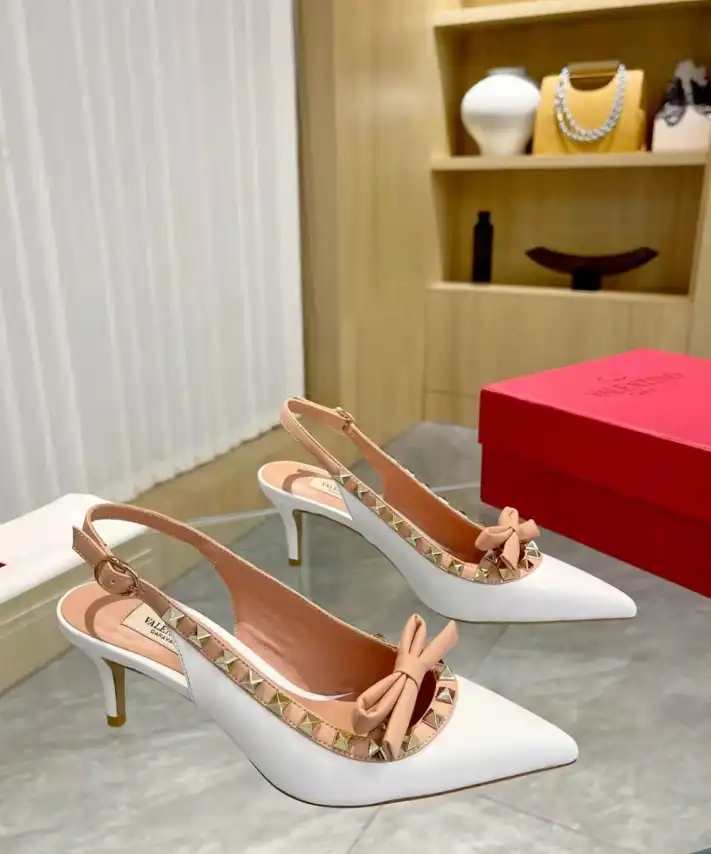 hype Valentino Sandals