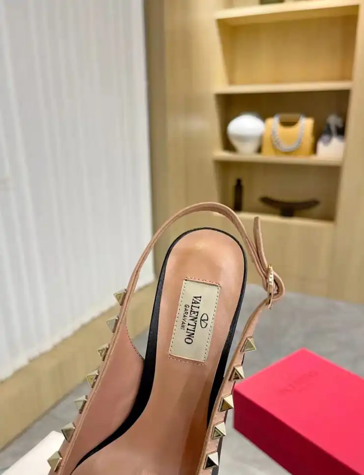 hype Valentino Sandals