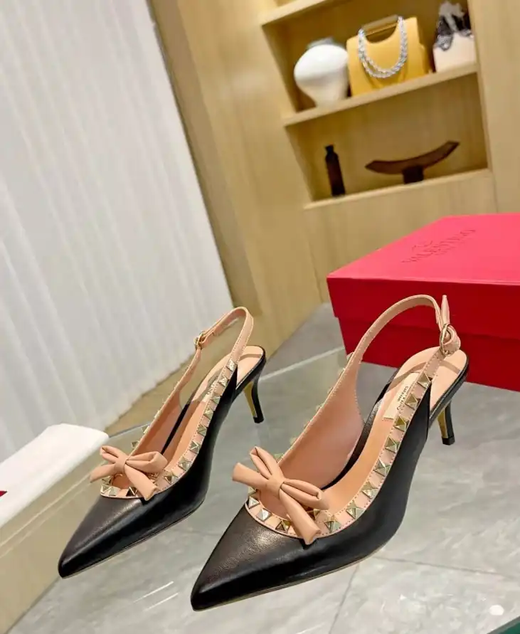 hype Valentino Sandals