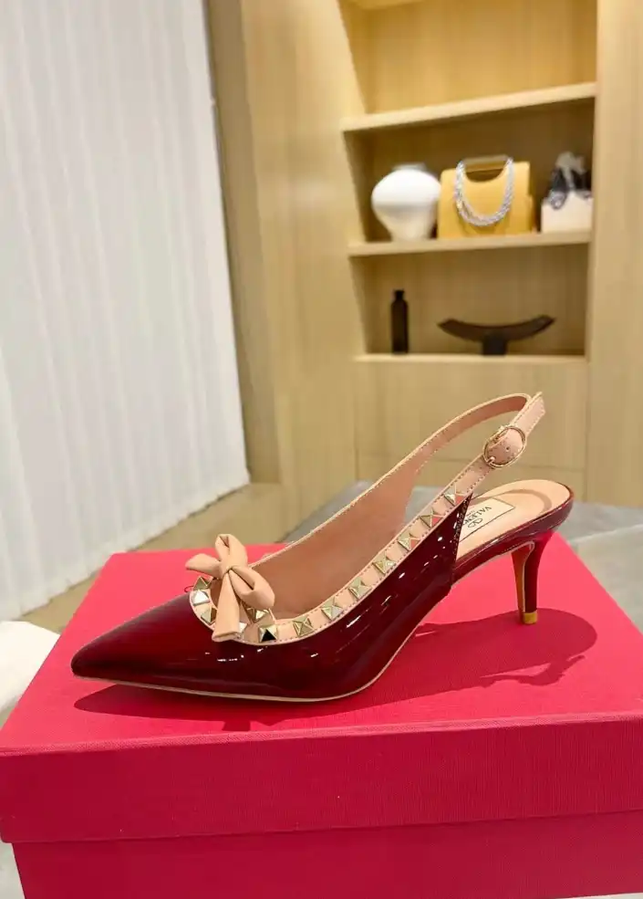 hype Valentino Sandals