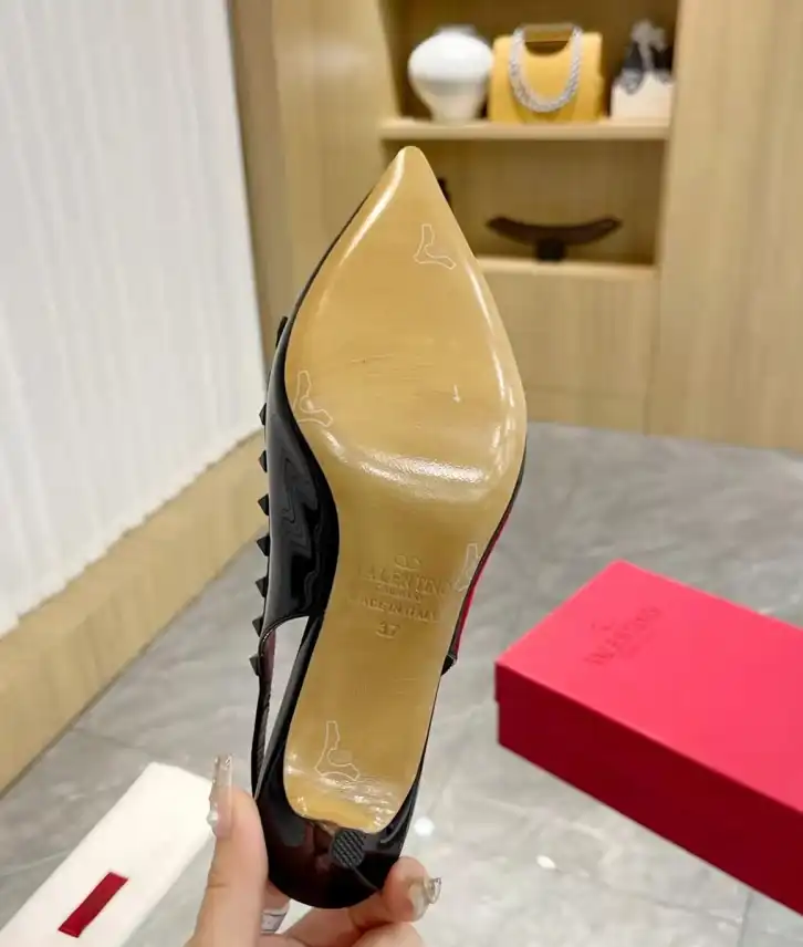 hype Valentino Sandals