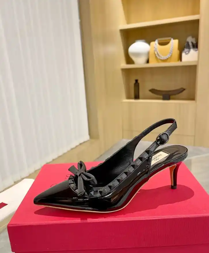 hype Valentino Sandals