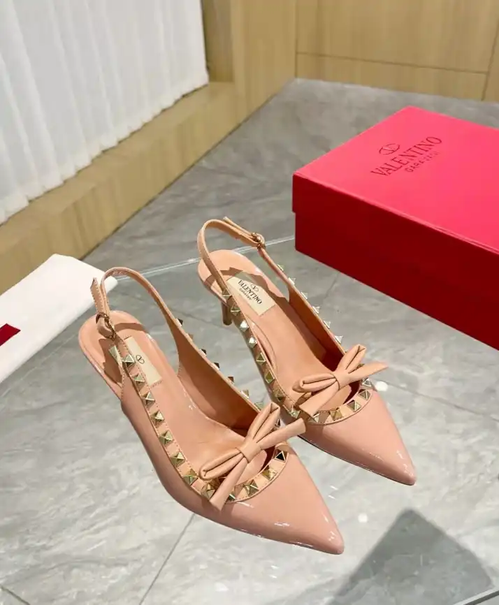 hype Valentino Sandals