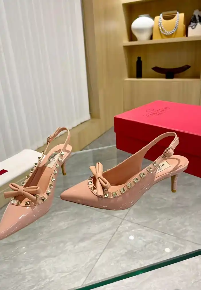 hype Valentino Sandals