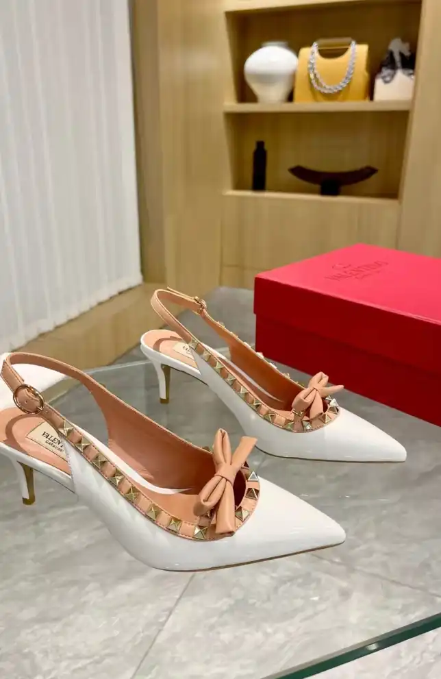 hype Valentino Sandals