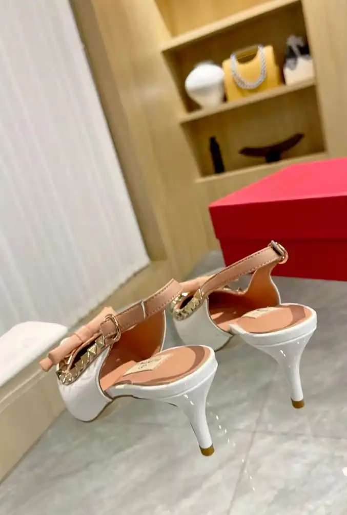 hype Valentino Sandals