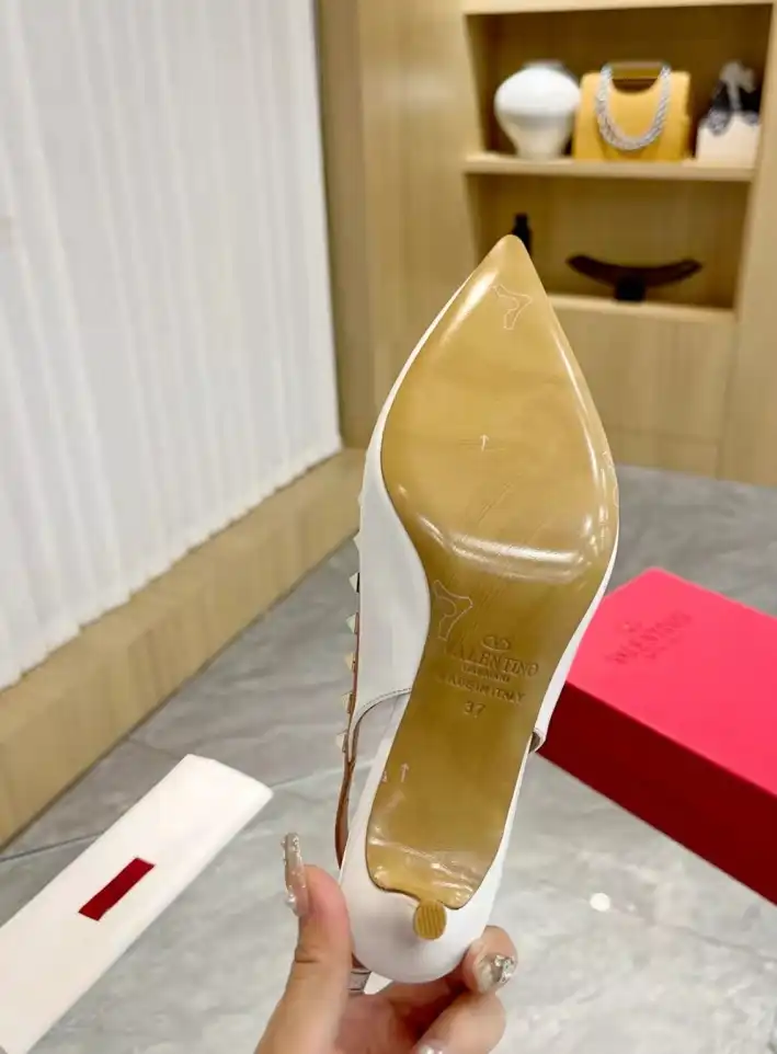 hype Valentino Sandals