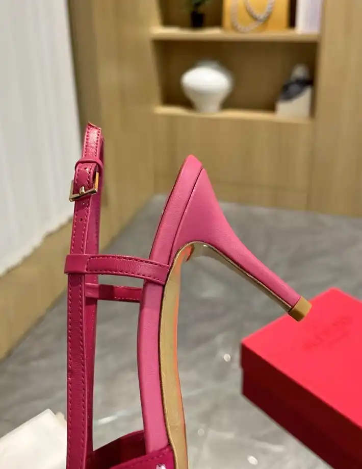 hype Valentino High Heels