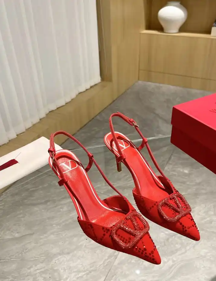 hype Valentino High Heels