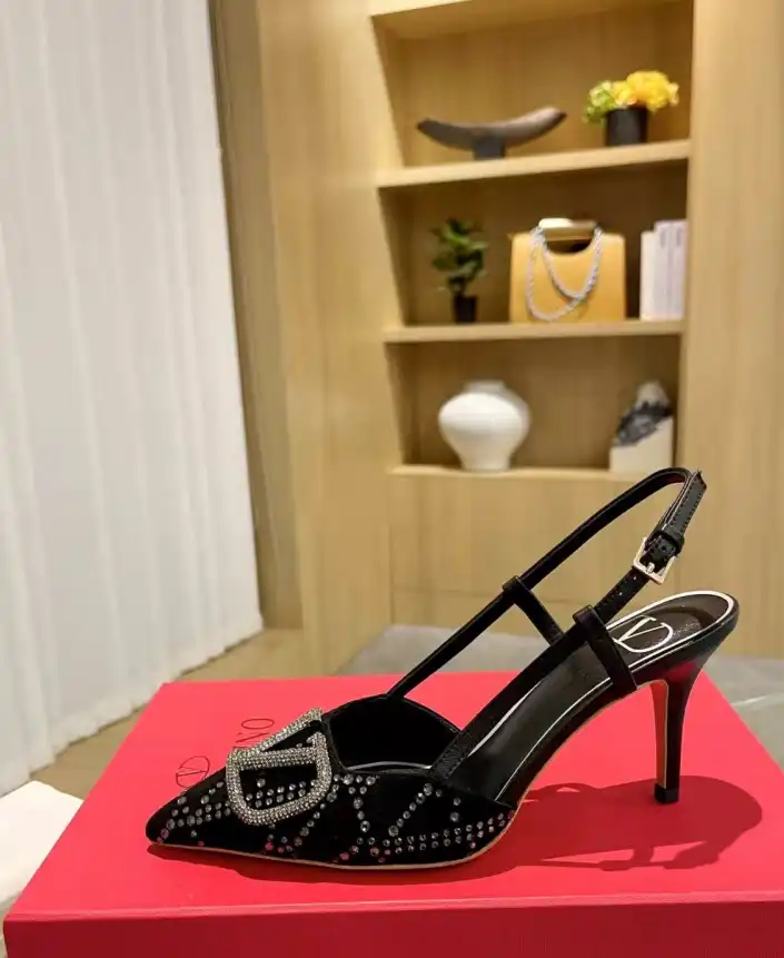 hype Valentino High Heels