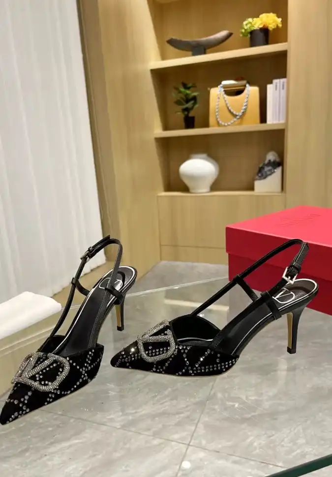 hype Valentino High Heels