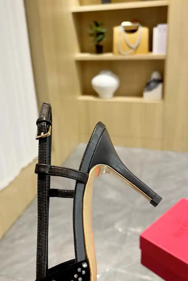 hype Valentino High Heels