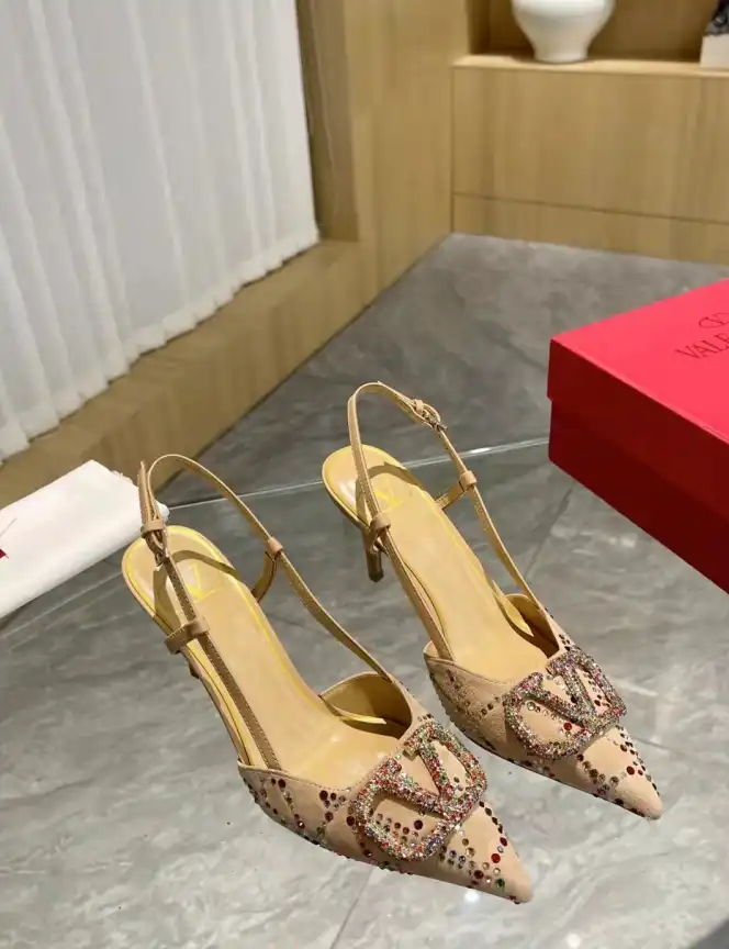 hype Valentino High Heels