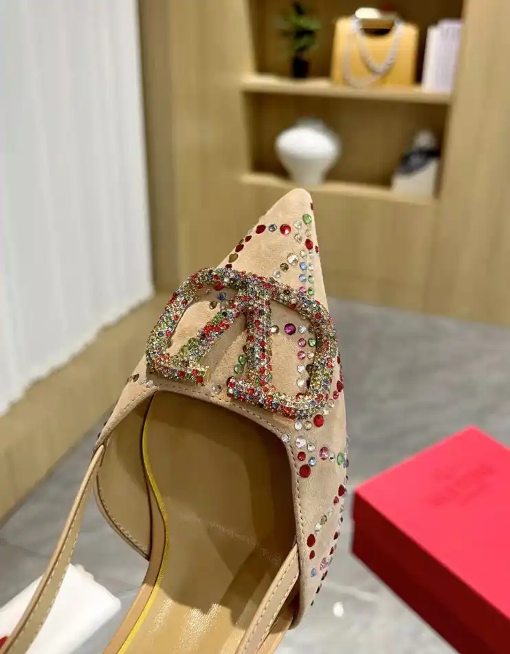 hype Valentino High Heels