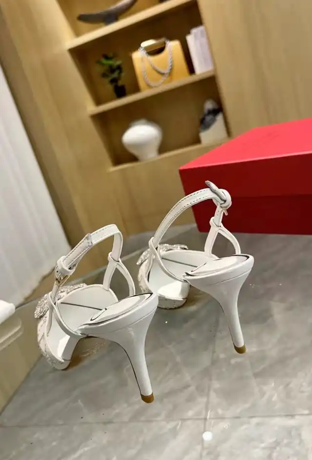 hype Valentino High Heels