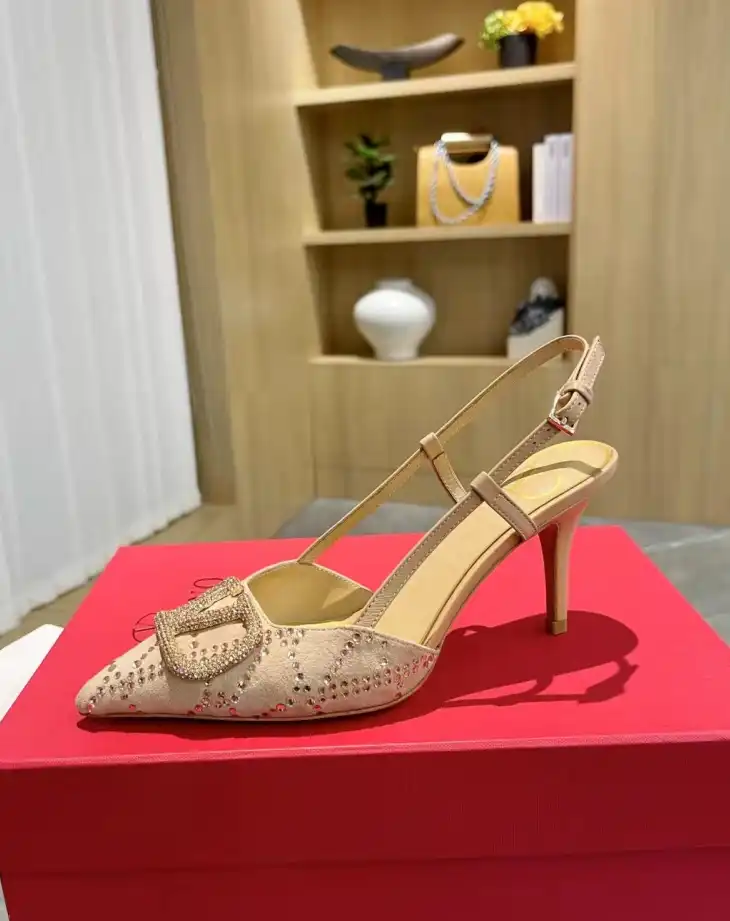 hype Valentino High Heels