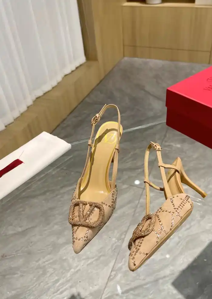 hype Valentino High Heels