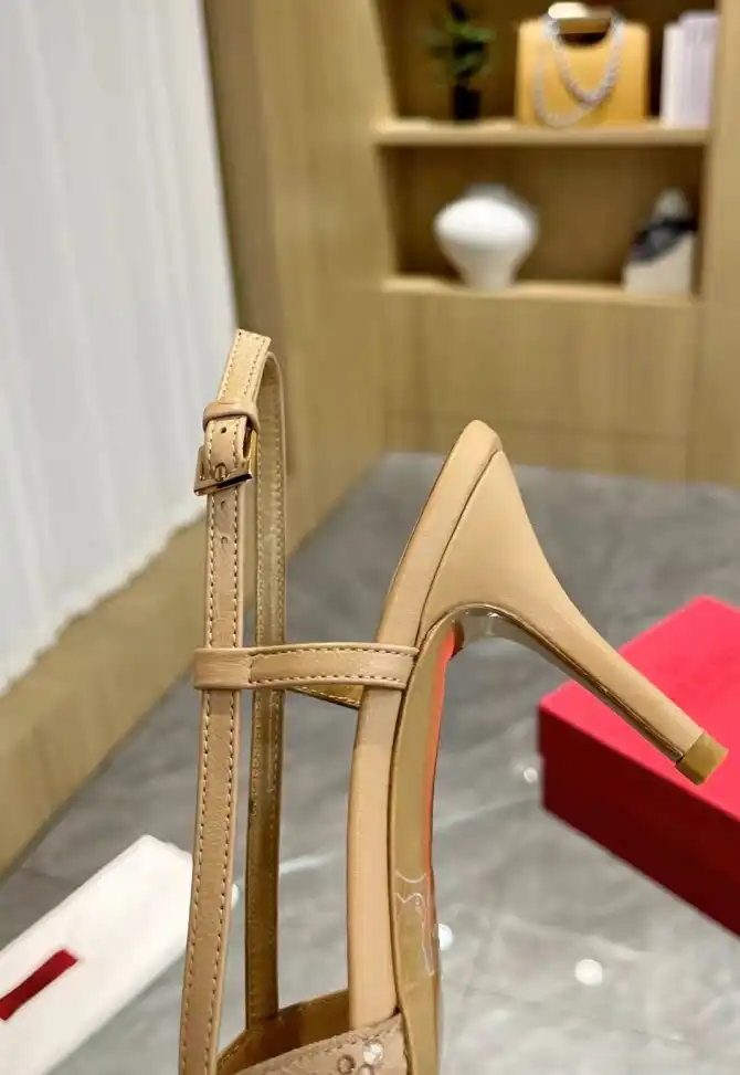 hype Valentino High Heels