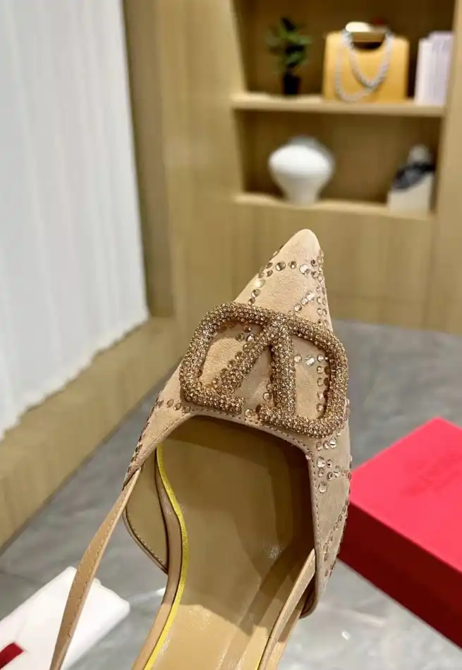 hype Valentino High Heels