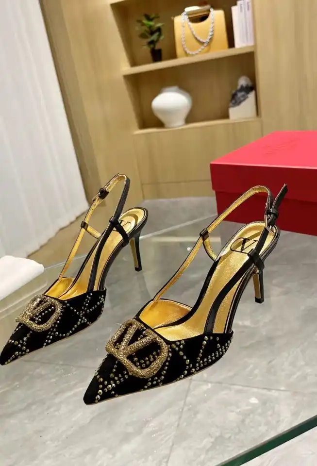 hype Valentino High Heels