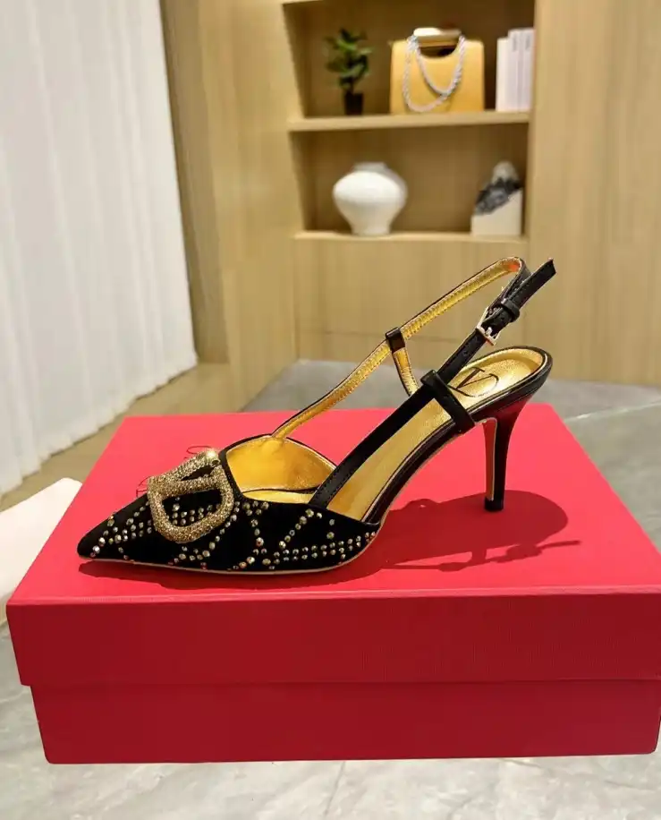 hype Valentino High Heels