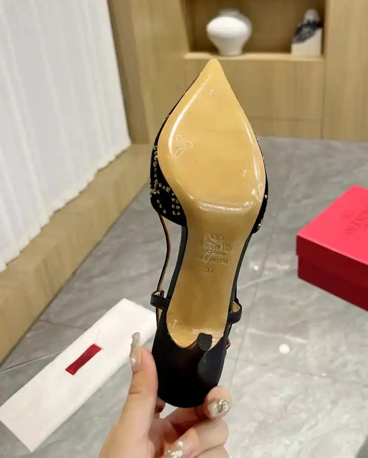 hype Valentino High Heels