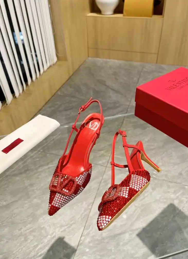 hype Valentino High Heels