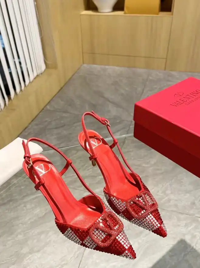 hype Valentino High Heels