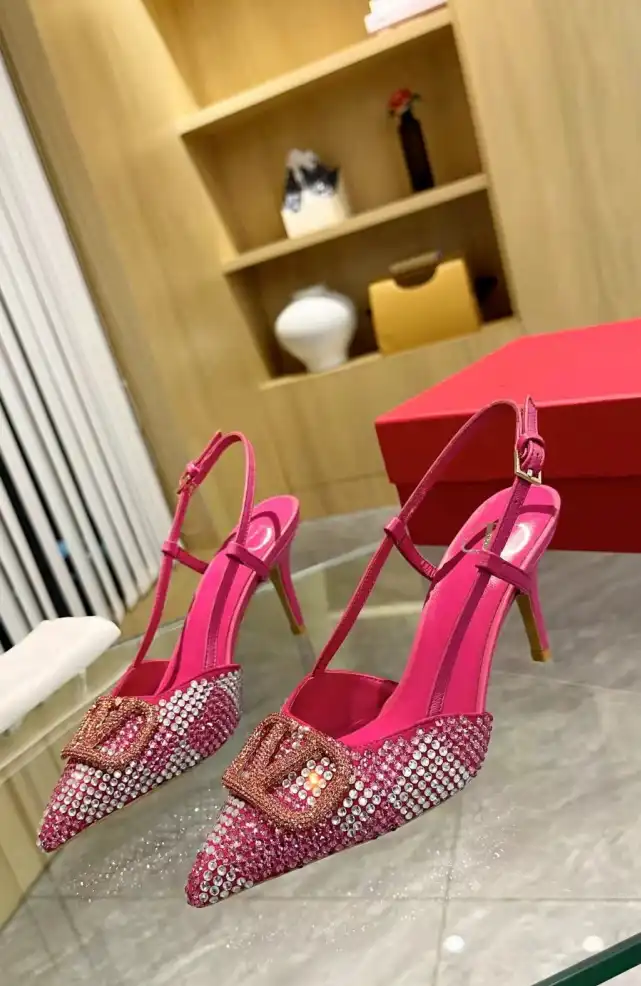 hype Valentino High Heels